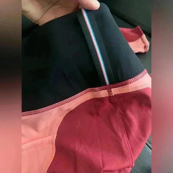 Fourlaps Plyo Workout/Lounge 2-toned Leggings SIZE XS. NWT - Picture 9 of 10